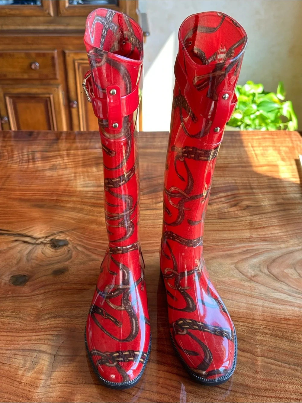 Lauren Ralph Lauren Rosalyn II Rain Boots Red Gold Chain design Size 6